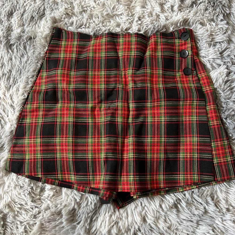 Private School Uniform Plaid SKORT RED Green YELLOW Sz S BRAND (PRETTY GOOD)